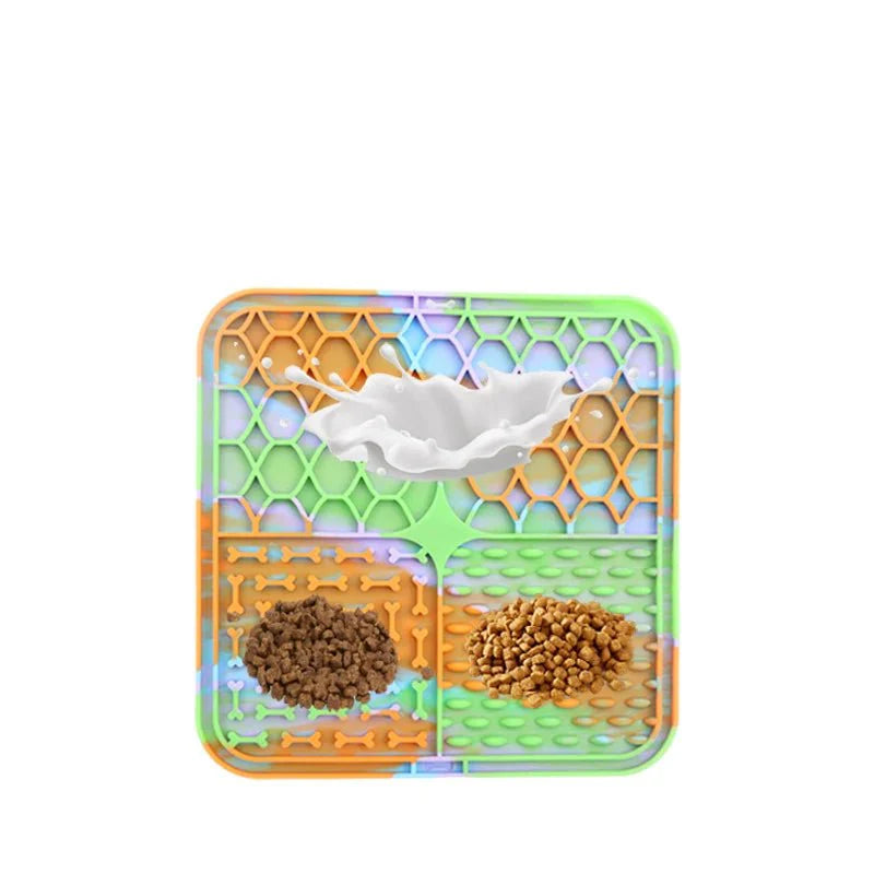 Silicone Lick Mat for Dogs & Cats – Anxiety Relief Slow Feeder